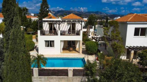 Beautiful 3-Bed Villa in Coral Bay